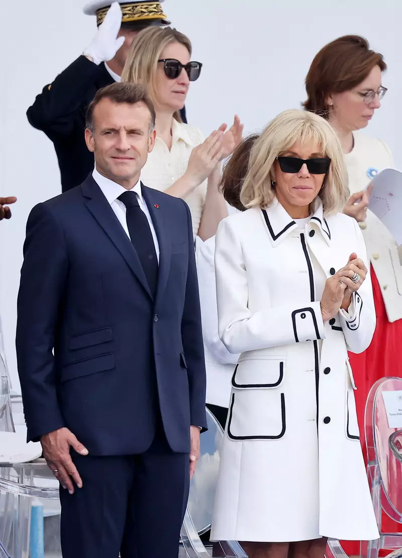 Cérémonie du 145ème défilé militaire du 14 juillet, jour de la Fête Nationale, avenue des Champs-Elysées à Paris