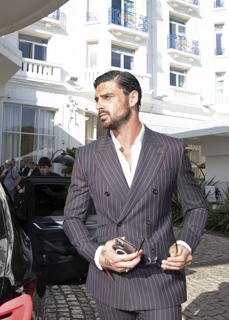 Exclusif – Les stars aux abords de l’hôtel „Martinez” lors du 75ème Festival International du Film de Cannes
