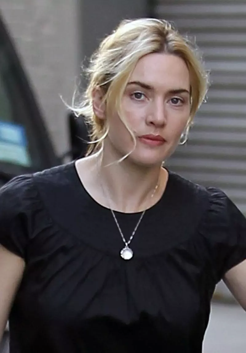 Cum arată fiica lui Kate Winslet. Mia Threapleton are 21 de ani și e leită mamei sale