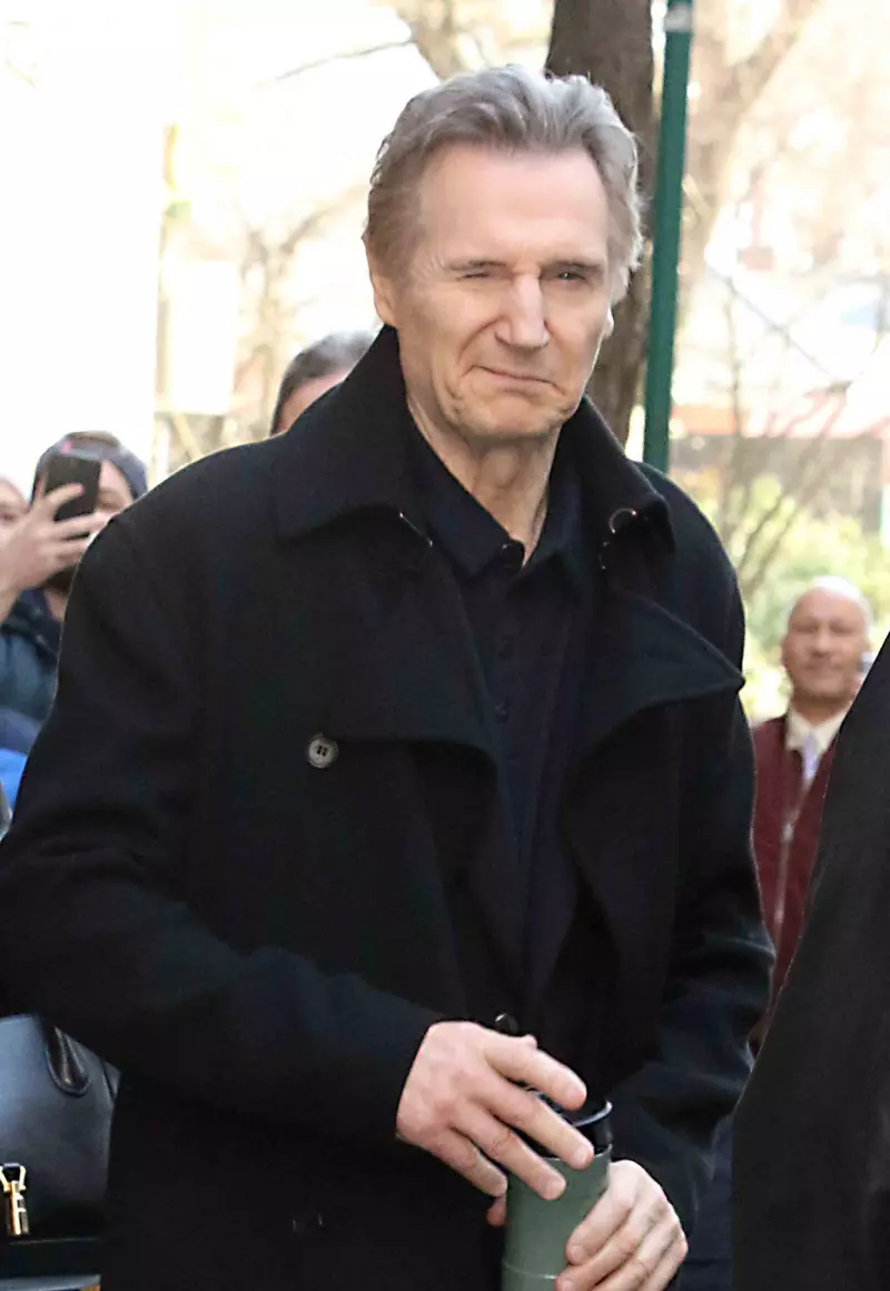 Liam Neeson à la sortie de l’émission „The View” à New York