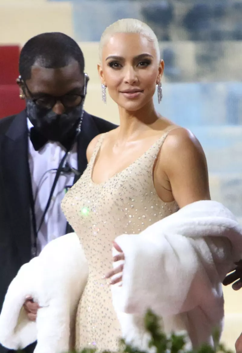 Kim Kardashian a purtat rochia emblematica a lui Marilyn Monroe