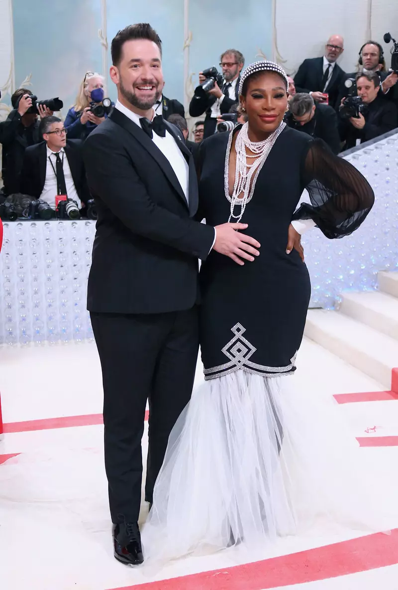 Serena Williams a devenit mamă pentru a doua oară. Modul adorabil în care ea și soțul ei au împărtășit vestea