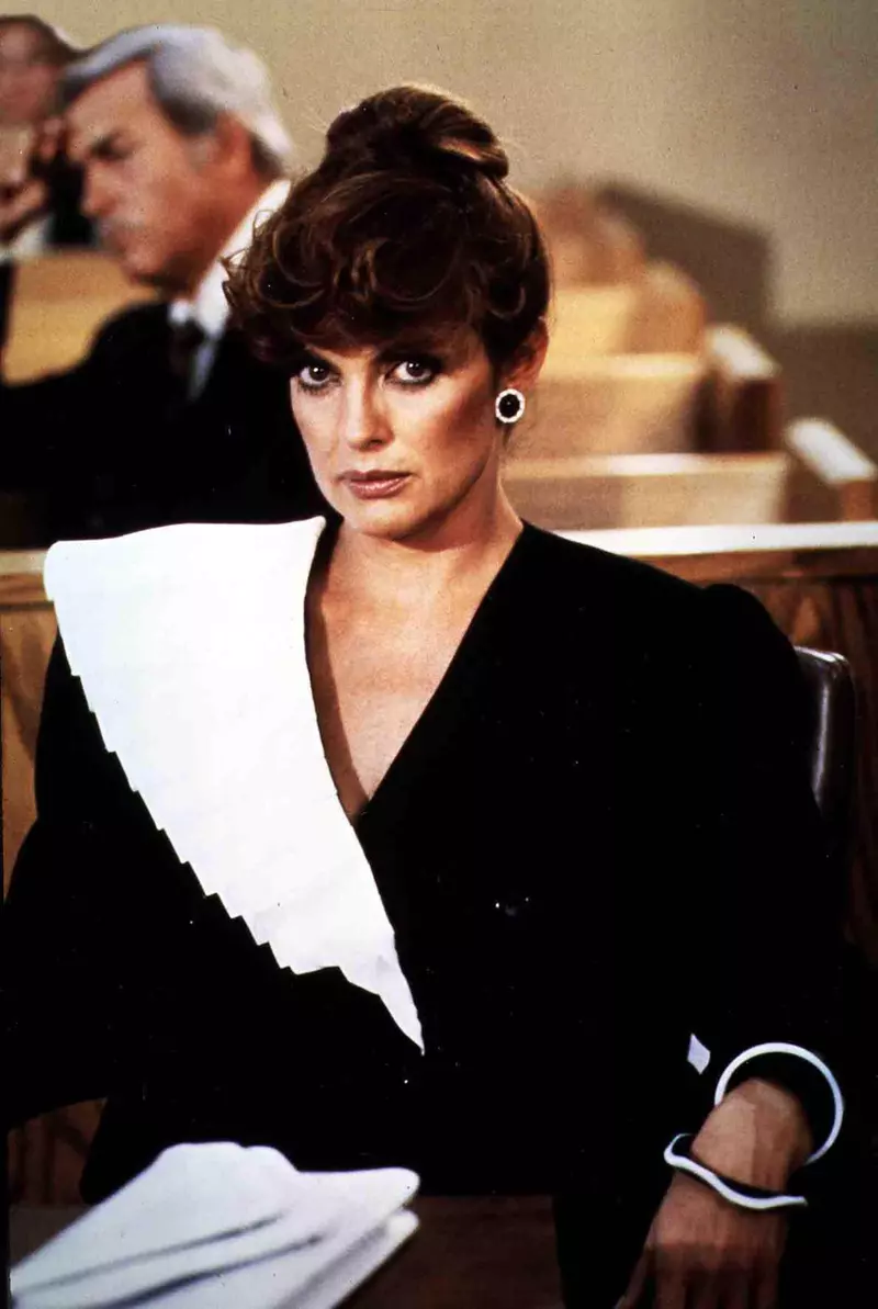 Dallas – J.R. Kehrt Zurück