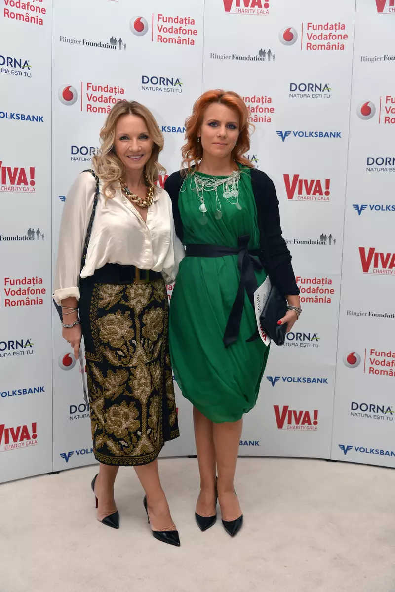 Camelia si Ioana Sucu