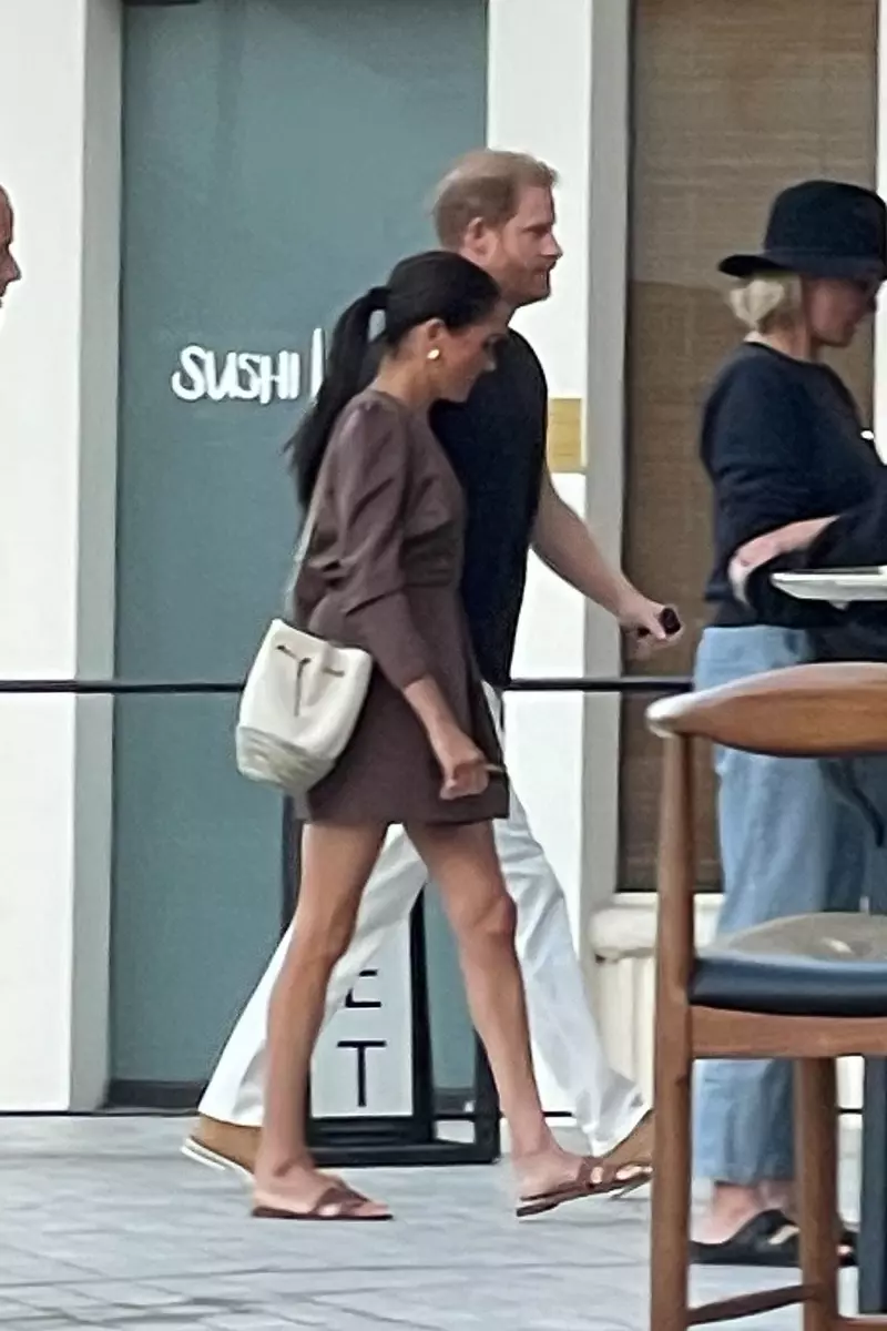 Meghan Markle și prințul Harry, prima apariție împreună după încoronarea regelui Charles. Cum au fost surprinși de paparazzi