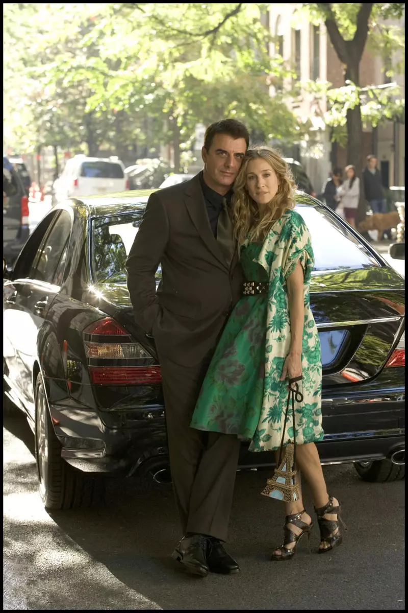 Cum au fost surprinși Sarah Jessica Parker și Chris Noth în New York. Din nou împreună, după 17 ani (5)