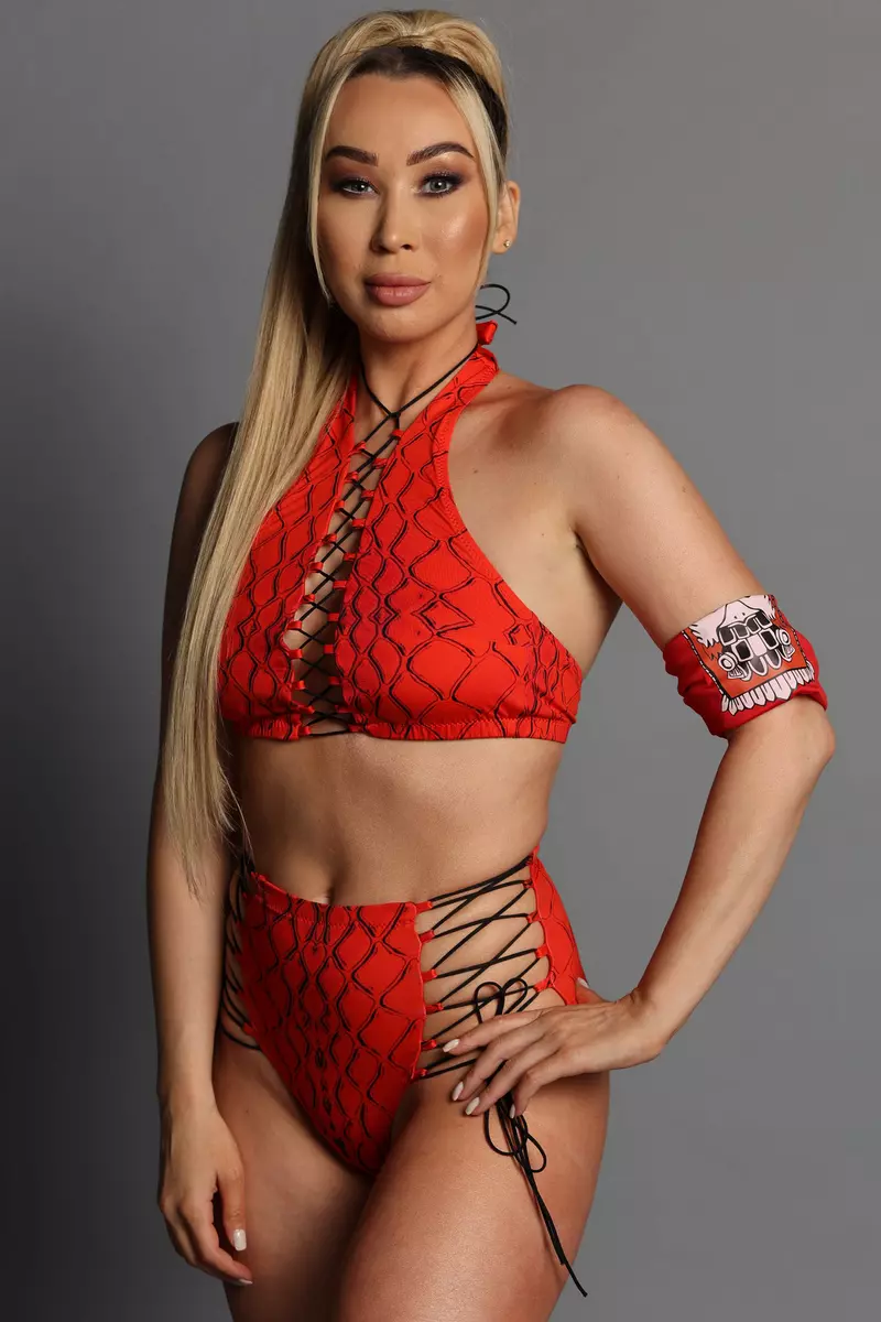 Xonia Survivor România 2022