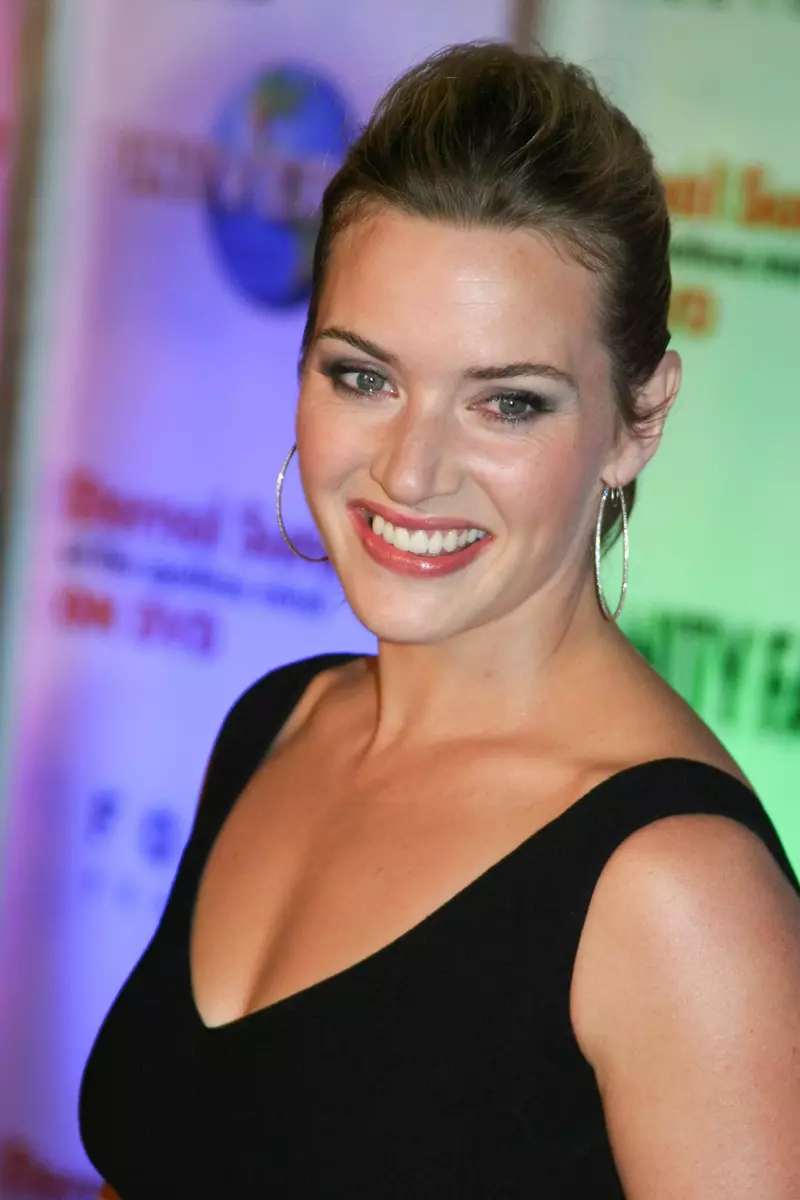 Red Carpet Retro - 2004