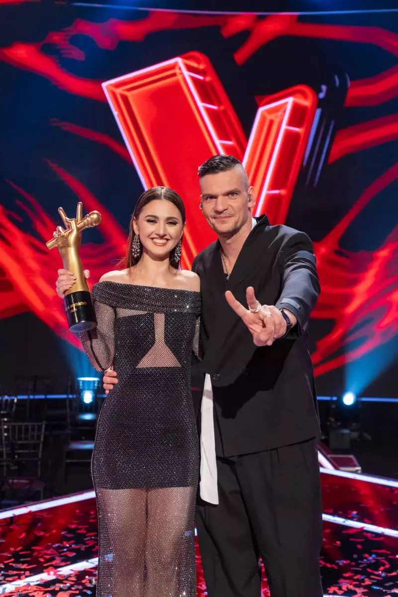 aura sova si tudor chirila