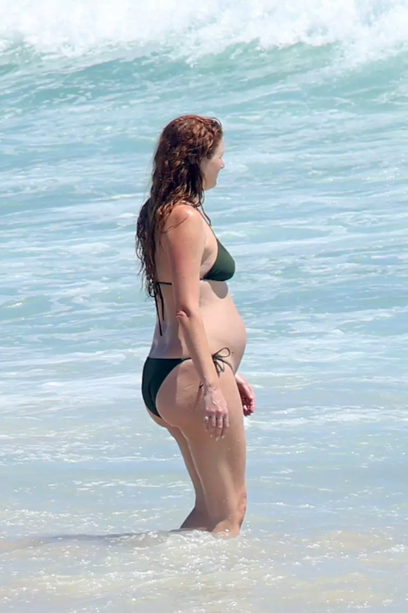 EXCLUSIVE First Pics! Jon Hamm’s Wife Anna Osceola Shows Off Her Growing Baby Bump In The Hamptons