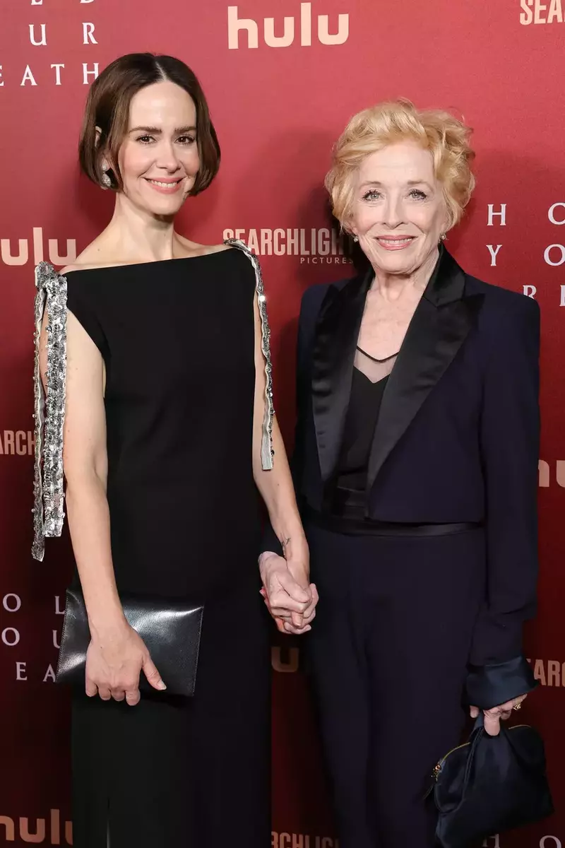Sarah Paulson și Holland Taylor. foto: Profimedia