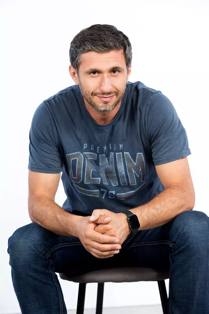 Dragos Bucur mod (1)
