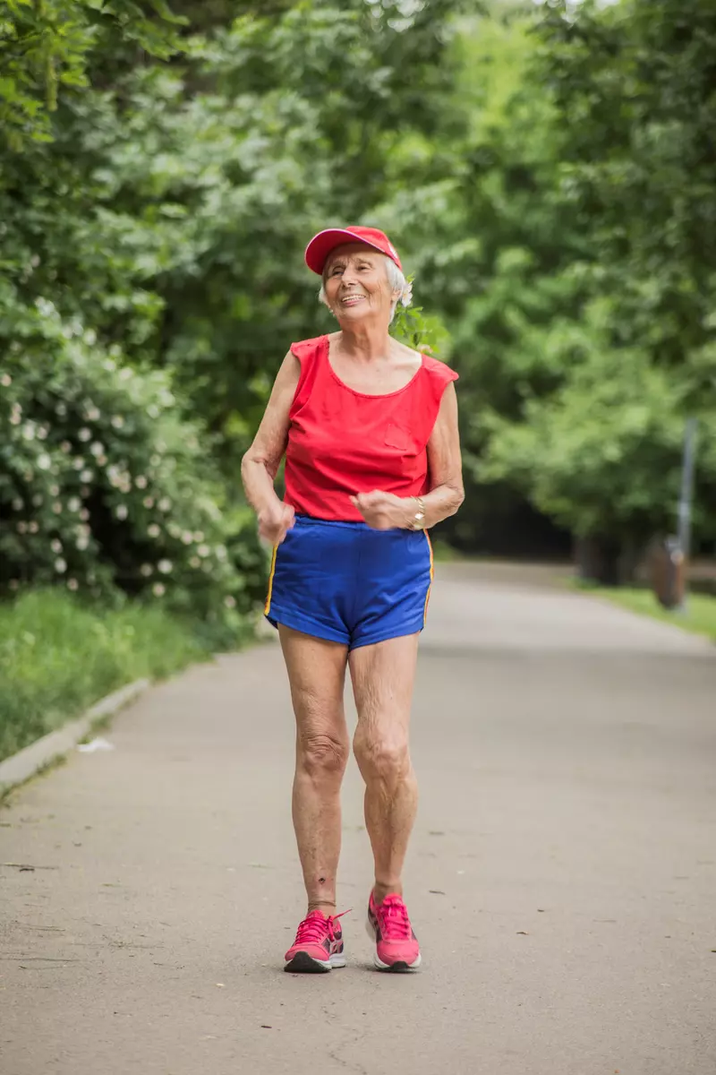 Elena Pagu vlogger internațional la 92 de ani (2)