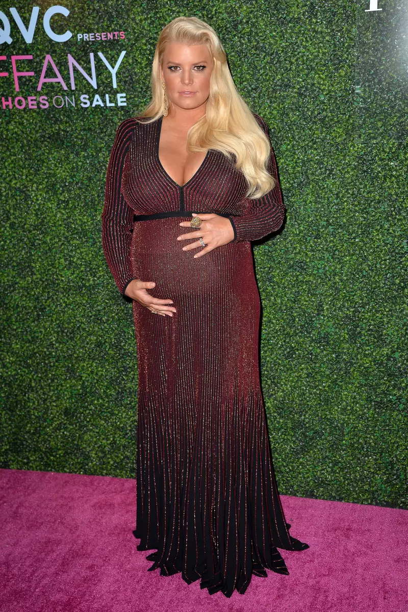 Jessica Simpson, mamă pentru a treia oară