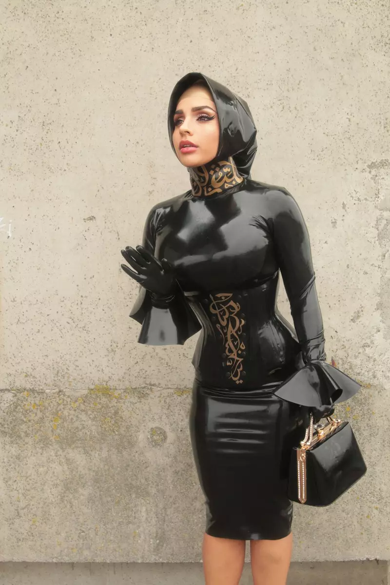 EXCLUSIVE: ‘CEOs and doctors want me to humiliate them – men want me to be their mum says Muslim DOMINATRIX who even wears hijab in sexy snaps