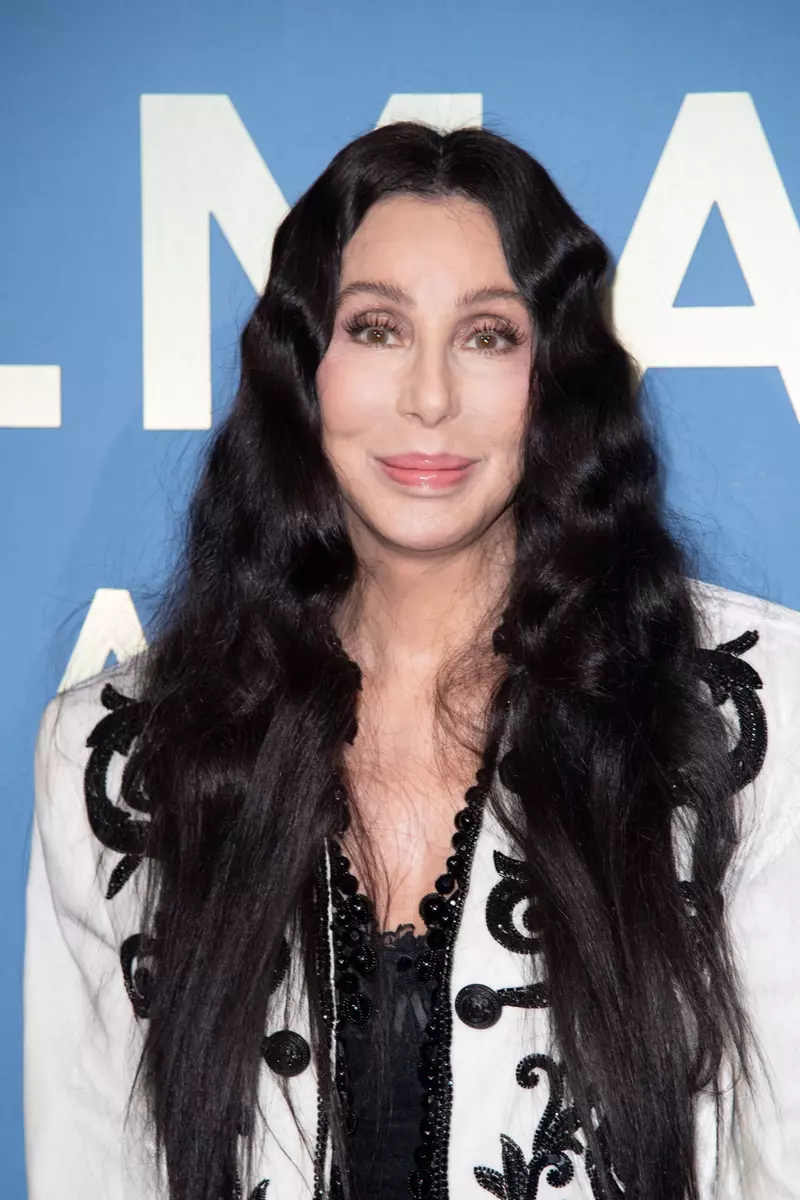 Cher spune că s-a împăcat cu Madonna. „Am îngropat securea războiului. M-a iertat”