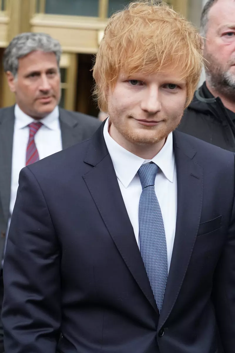Ed Sheeran explică de ce are propriul mormânt în curtea casei sale