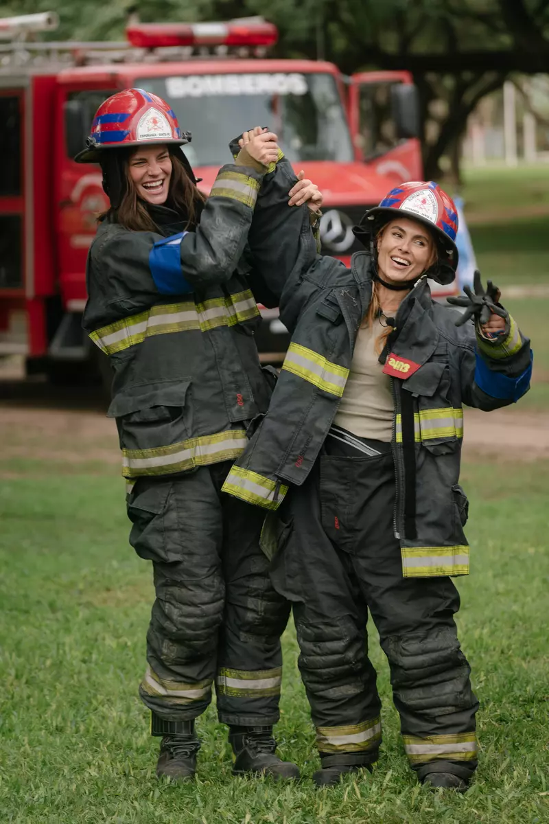 Laura si Sanziana au castigat jocul_2