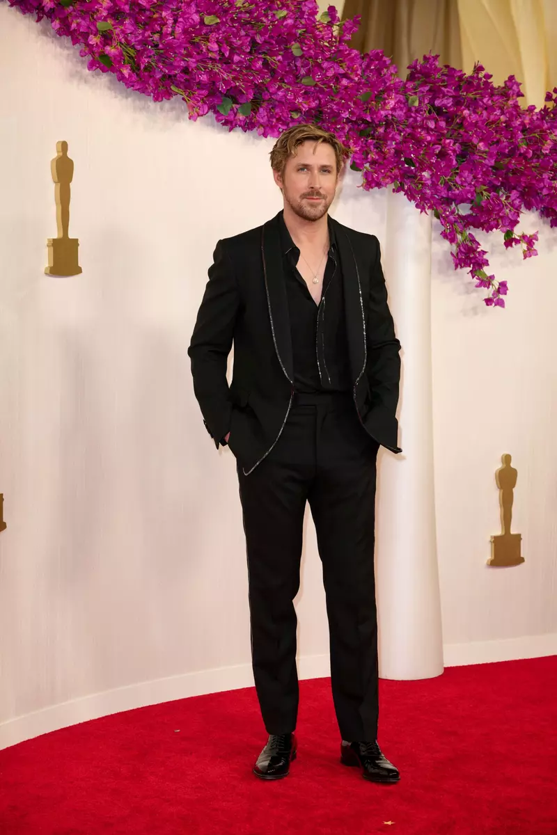 Ryan Gosling, pe covorul rosu, la Premiile Oscar 2024