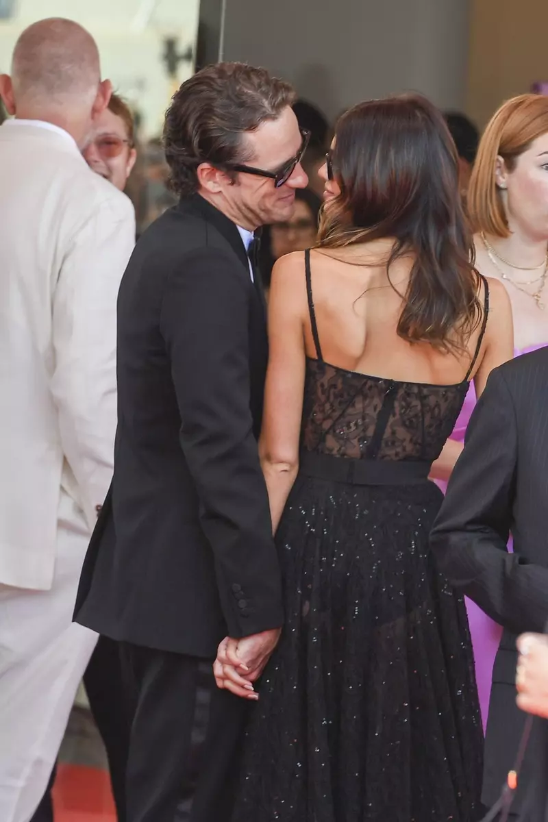 Kaia Gerber and Lewis Pullman share romantic kiss on Venice red carpet
