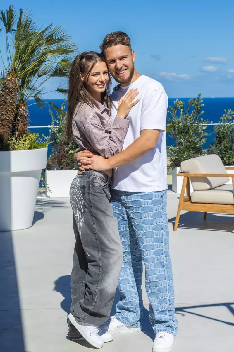 Mitzuu și Ariana (2)