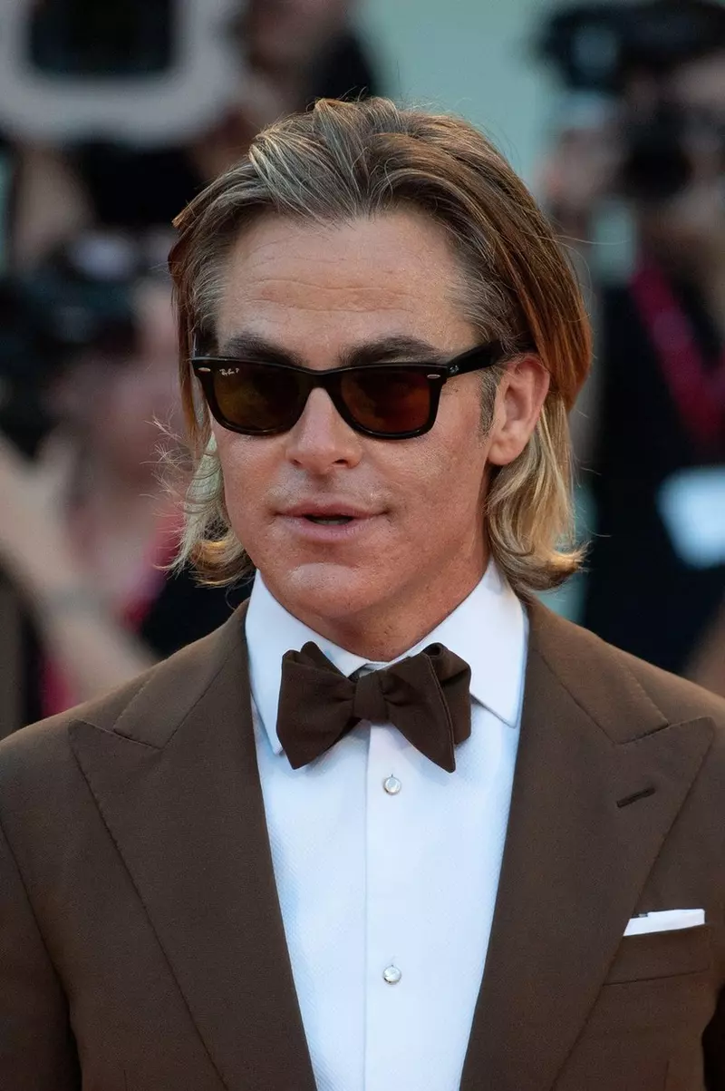 Venice, Italy. September 05, 2022, Chris Pine attends the „Don’t Worry Darling” red carpet at the 79th Venice International Film Festival on September 05, 2022 in Venice, Italy. Photo: Pablo Cotello/imageSPACE Credit: MediaPunch Inc/Alamy Live News