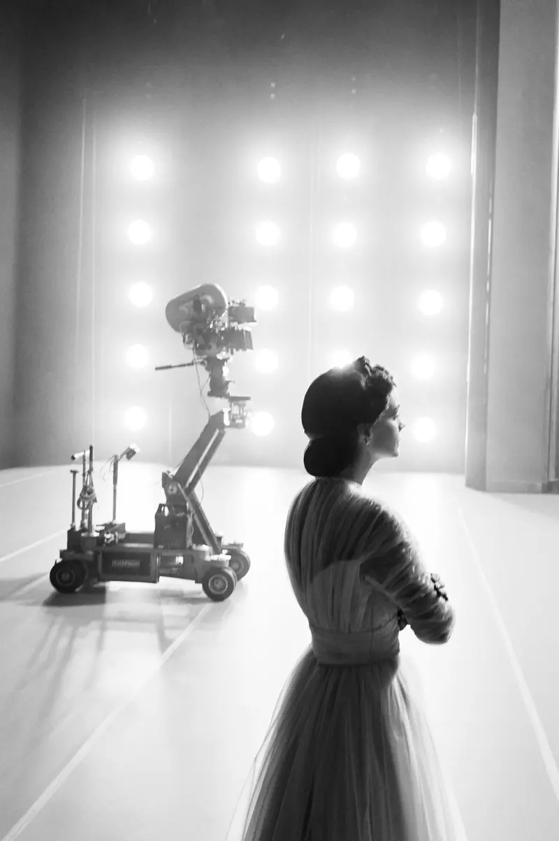 Netflix a lansat trailerul oficial pentru „Maestro”. Noi imagini din filmul cu Bradley Cooper și Carey Mulligan