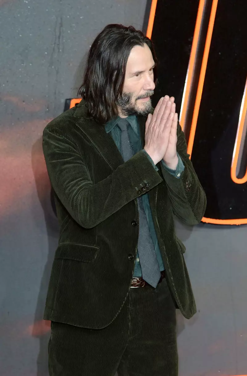 Keanu Reeves, viral pe internet. Gestul uluitor făcut de actor după ce a fost cerut în căsătorie la premiera noului „John Wick 4”