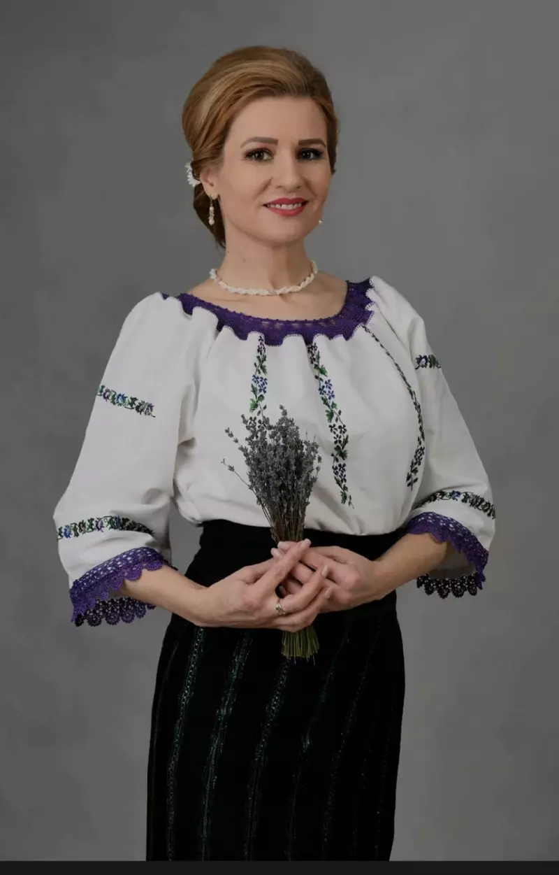 Carmen Macovei (2)