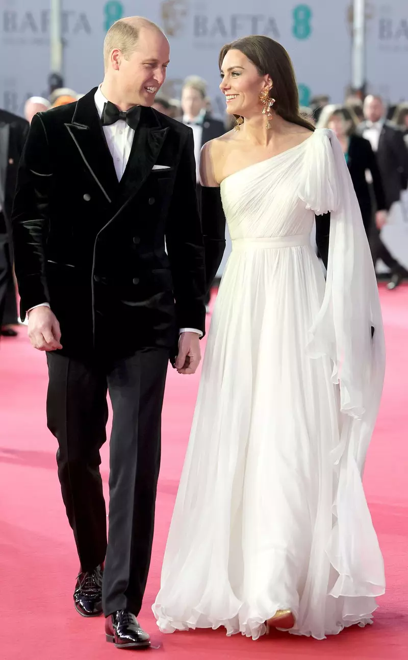 Kate Middleton, ravisantă la Premiile BAFTA 2023. Prințesa de Wales a „reciclat” ținuta pe care a purtat-o în 2019