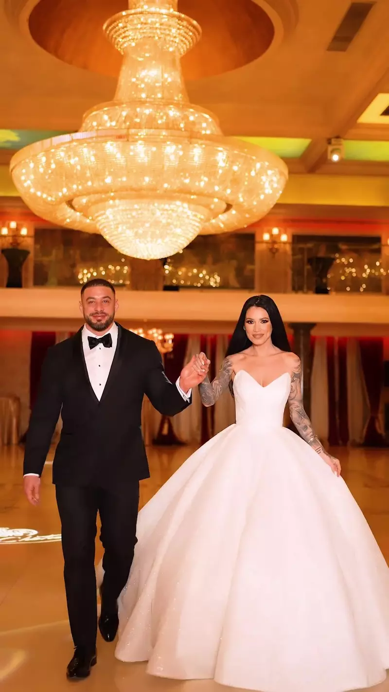 Roxana Vancea și soțul ei, Dragoș Paiu, s-au căsătorit religios