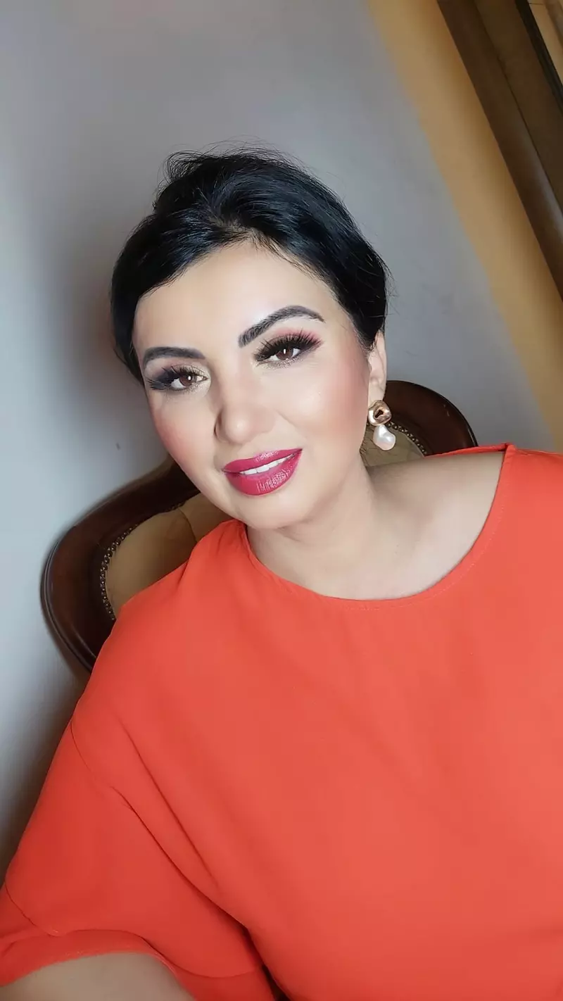 adriana bahmuteanu 2