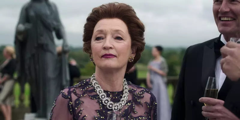 Netflix a lansat trailerul oficial pentru The Crown, sezonul 6. Sunt prezentate ultimele luni din viața prințesei Diana  (2)