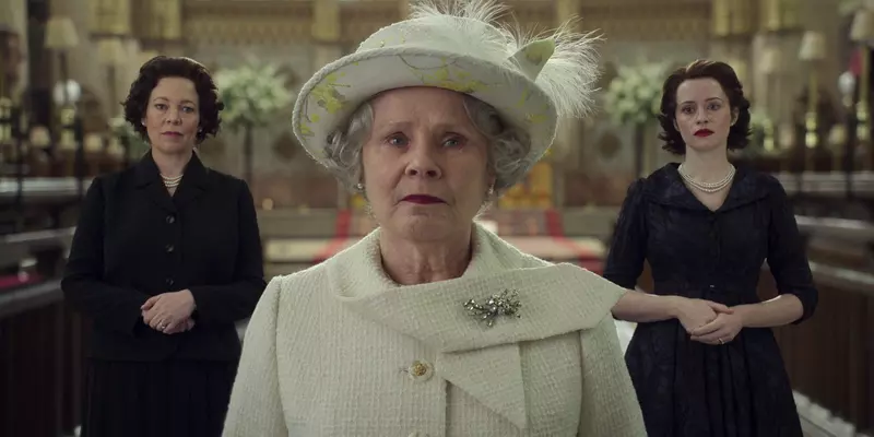 thecrown_threequeens_final