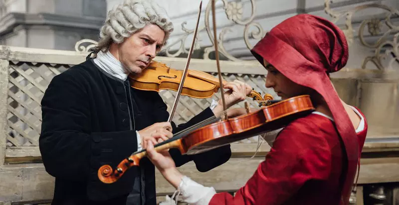 Primavera Follow Art Distribution 3