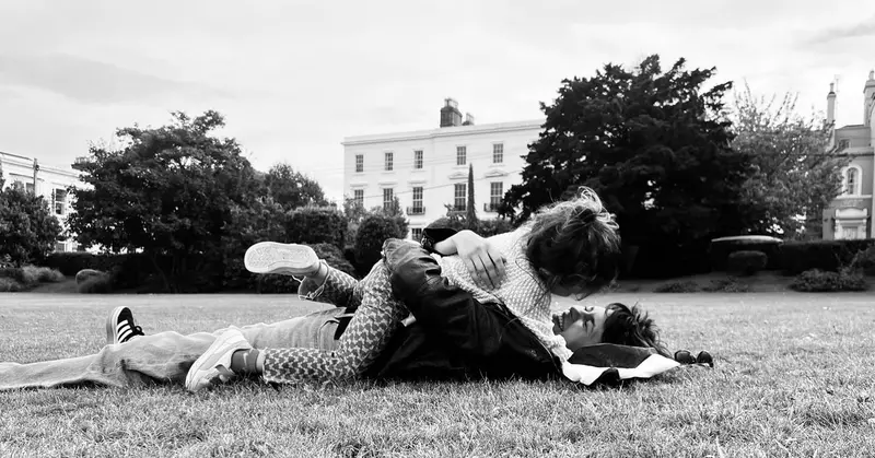 Ana Ularu și fiica ei, Ezra (3)