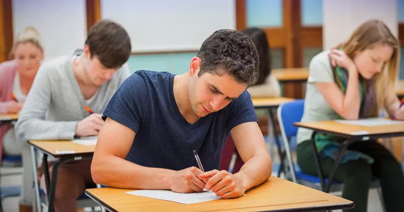 elevi eliminati de la bacalaureat