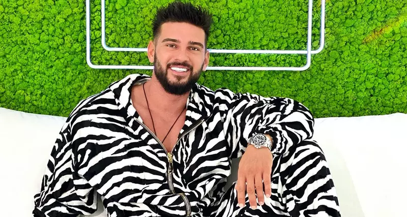 Dorian Popa și-a făcut o nouă intervenție estetică. "Intrăm în 2023 cu refresh la maxim!"