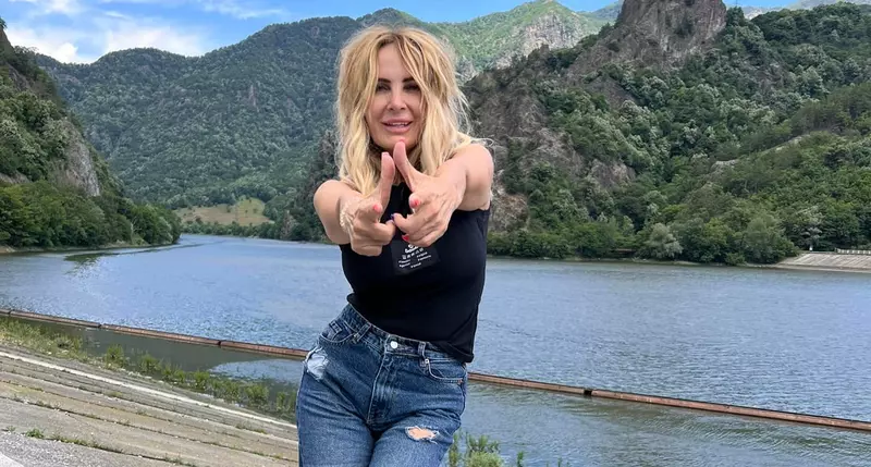 Daniela Gyorfi, adevărul despre conflictul cu Carmen Harra după ce s-a spus că s-ar fi bătut cu ea pentru același bărbat
