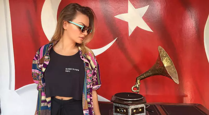 alexandra stan 43