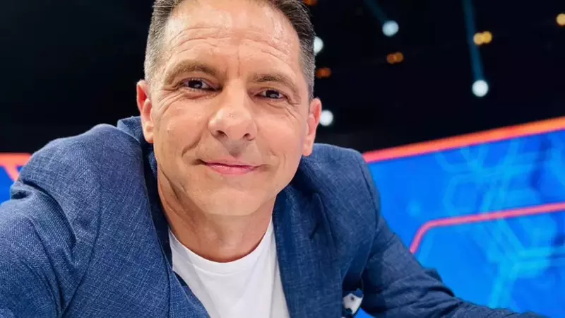 Dan Negru, postare de la pompa de benzina