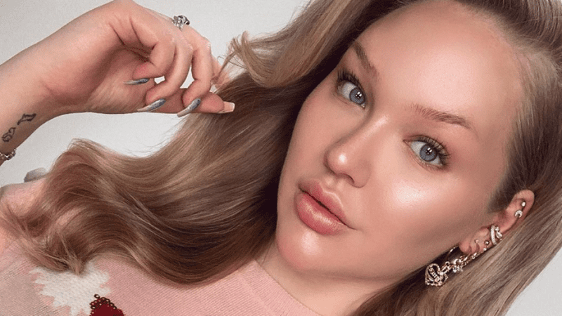 Eurovision pe internet va fi prezentat de o persoană transgender: Nikkie este o celebritate în mediul online