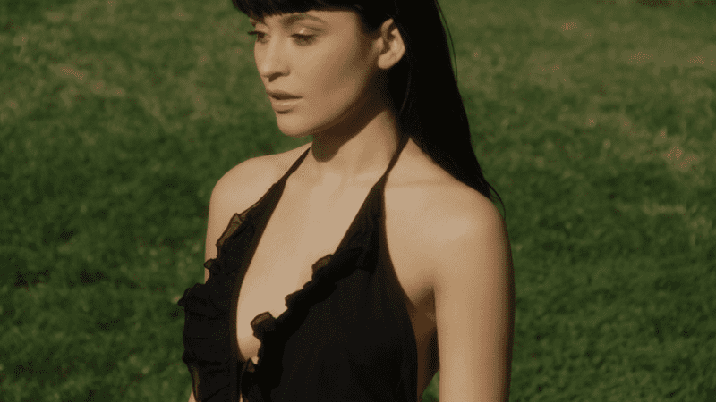 Irina Rimes, adio inocență! Artista și-a uimit fanii cu o fotografie topless...