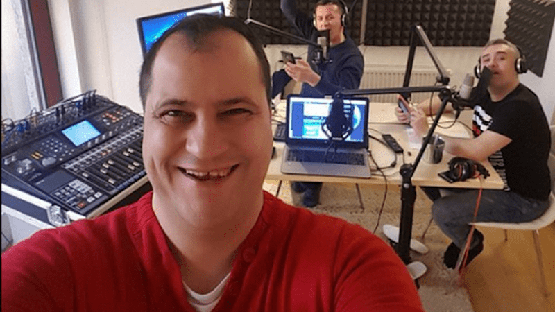 Și Șerban Huidu s-a infectat cu COVID-19 la filmările pentru Revelion: „Acum am venit să donez sânge”