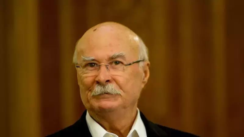 Tudor Gheorghe, atac dur la adresa unor artiști din România: „Fetițele astea care cântă acum se mâțâie parcă sunt bolnave de poliomielită”