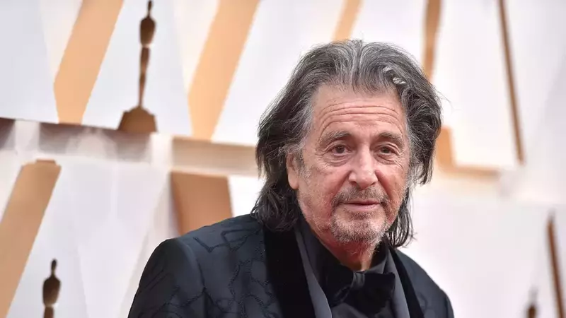 Cum arată noua iubită a lui Al Pacino, în vârstă de 28 de ani: „Vârsta nu a contat pentru mine”