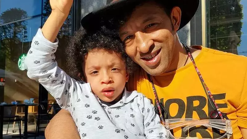 Kamara a câștigat 50.000 de euro pentru fiul său, după ce s-a luptat cu Iulian Pîtea: „Am primit tratamentul pe 5 ani, pentru Leon”