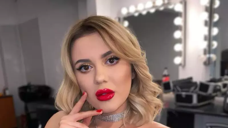 Emily Burghelea a născut. Vedeta a adus pe lume un băiețel sănătos: "Te-ai născut ca un înger, repede și ușor, pe cale naturală"