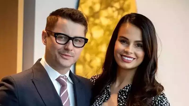 Anca Serea s-a mutat în noua casă de jumătate de milion de euro: "Are 7 dormitoare, 7 băi, un living, un dining, o bucătărie, un birou, un dressing" / Imagini din interiorul vilei