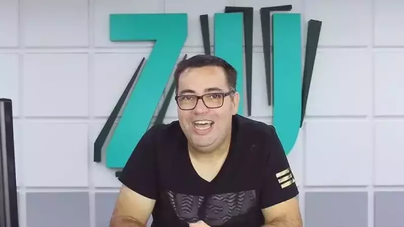 Cine este și cum arată Angela, soția lui Răzvan Popescu. Sunt împreună de 13 ani